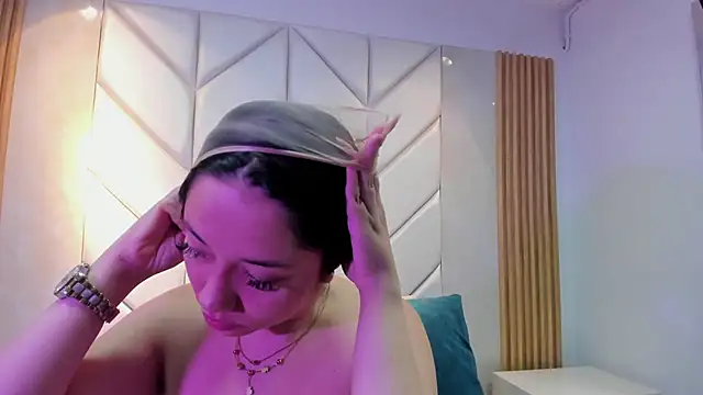 BarbieMonet online show from 10-30-25, 12:17