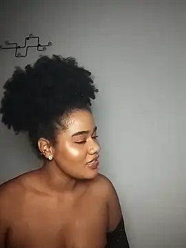 Maaaar  online show from 11-23-25, 11:15