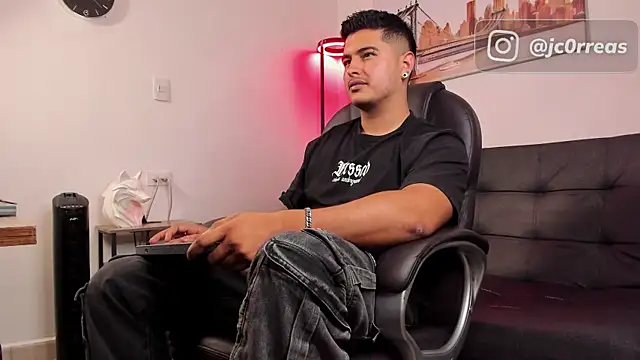  Juanes online show from 12-21-25, 11:01