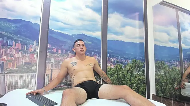 Snapshot of PeterBowel chatting on 07-10-26, 02:27 PeterBowel online show from 07-10-26, 02:27