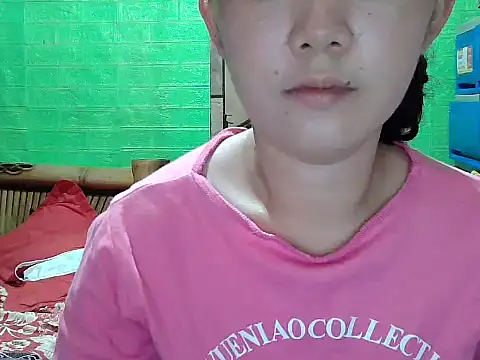 Snapshot of lucky_rona chatting on 04-16-26, 02:12 lucky rona online show from 04-16-26, 02:12