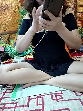 Snapshot of Lena079 chatting on 01-17-26, 12:15 Lena079 online show from 01-17-26, 12:15