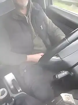 cazzoweb online show from 04-12-26, 03:50