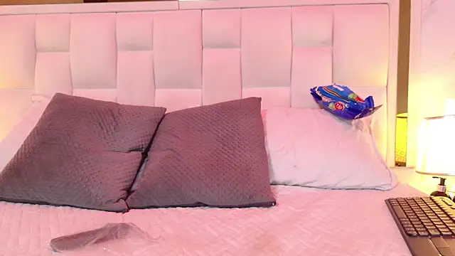 kity lovee1 online show from 10-15-25, 03:17