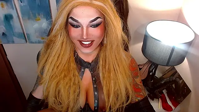 Snapshot of xmadisonmitressxx chatting on 10-05-25, 11:08 xmadisonmitressxx online show from 10-05-25, 11:08