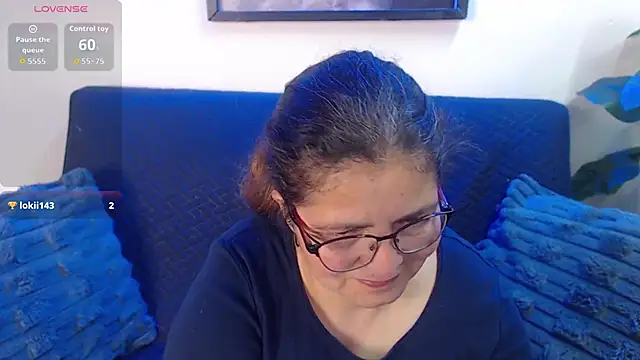 Snapshot of Linda_banks_ chatting on 01-18-26, 02:04 Linda banks online show from 01-18-26, 02:04