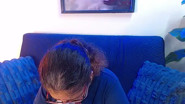 Snapshot of Linda_banks_ chatting on 02-08-26, 02:04 Linda banks online show from 02-08-26, 02:04