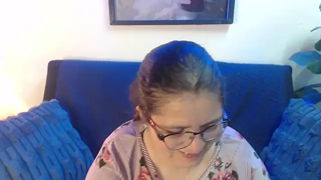 Snapshot of Linda_banks_ chatting on 02-15-26, 01:46 Linda banks online show from 02-15-26, 01:46