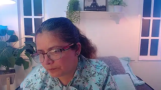 Linda banks  online show from 03-11-26, 01:55