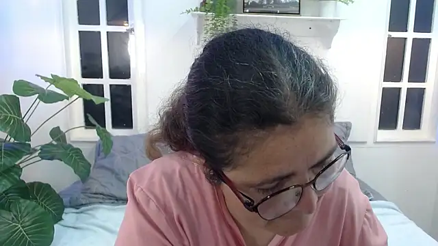 Linda banks  online show from 04-02-26, 01:36