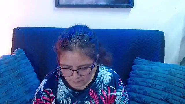 Linda banks  online show from 04-14-26, 01:33