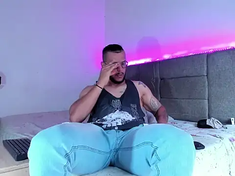 Edy coltt online show from 10-22-25, 02:39