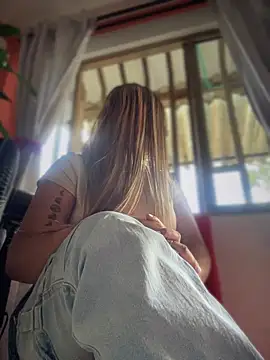 Snapshot of ChannelConnor_ chatting on 11-29-25, 09:18 ChannelConnor online show from 11-29-25, 09:18