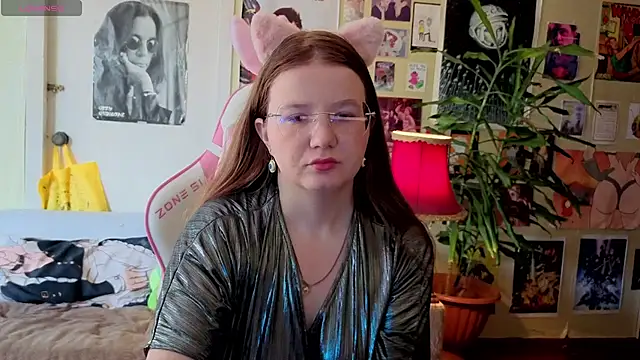 Sienna-Cow online show from 09-24-25, 11:02