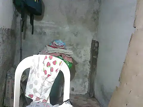 Snapshot of lady_helen00 chatting on 06-18-26, 11:47 lady helen00 online show from 06-18-26, 11:47