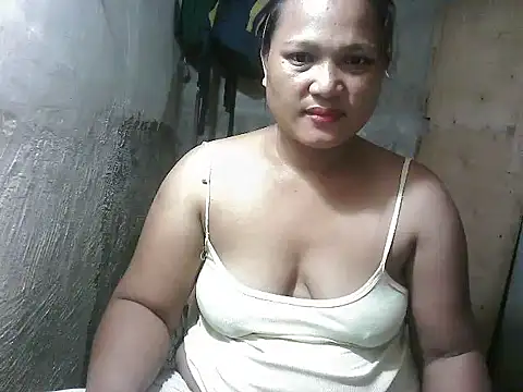 Snapshot of lady_helen00 chatting on 07-13-26, 06:16 lady helen00 online show from 07-13-26, 06:16