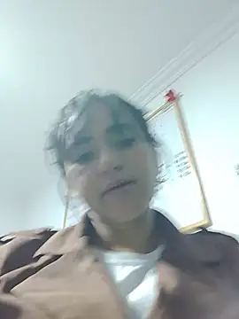 Snapshot of annie_clark2 chatting on 06-19-26, 04:50 annie clark2 online show from 06-19-26, 04:50