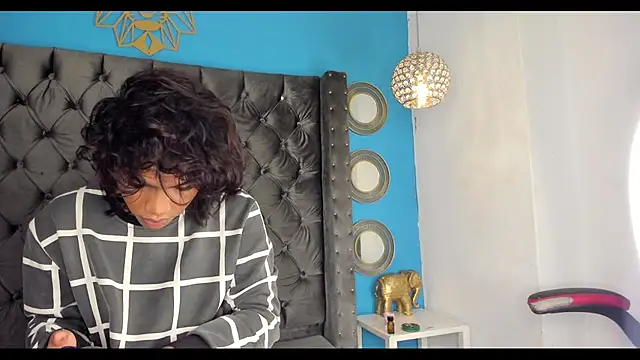 Snapshot of bxby_dolls chatting on 10-07-25, 07:27 bxby dolls online show from 10-07-25, 07:27