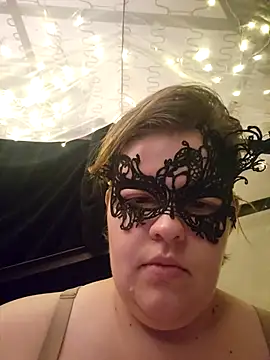 Snapshot of VeiledMuse chatting on 10-02-25, 01:12 VeiledMuse online show from 10-02-25, 01:12