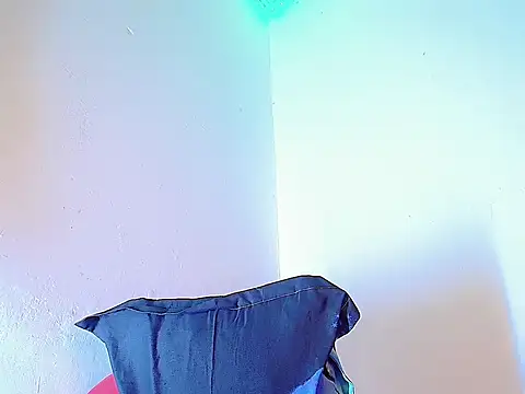 Snapshot of Anthonella_valentina chatting on 06-12-26, 02:21 Anthonella valentina online show from 06-12-26, 02:21