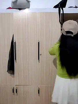 asian 2k online show from 11-13-25, 08:35