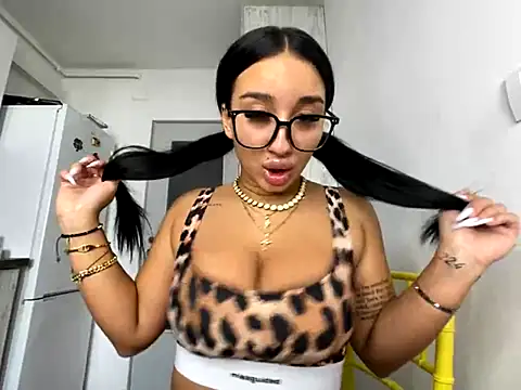 BlueEyes BB online show from 10-11-25, 12:58