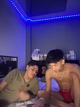 Kailertwink online show from 05-07-26, 03:39