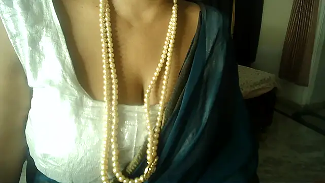 Snapshot of Anaconda-Mall chatting on 05-07-26, 05:29 Anaconda-Mall online show from 05-07-26, 05:29