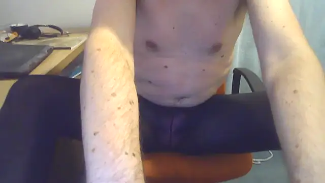 Snapshot of Skookie1 chatting on 02-20-26, 08:38 Skookie1 online show from 02-20-26, 08:38