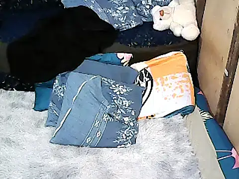 Snapshot of xxhottinybabe chatting on 09-20-25, 12:00 xxhottinybabe online show from 09-20-25, 12:00