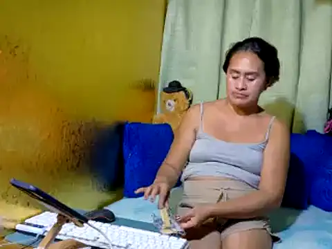 xxloveheart online show from 04-14-26, 11:38