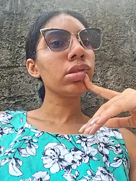 RavenShyfit online show from 10-31-25, 04:19