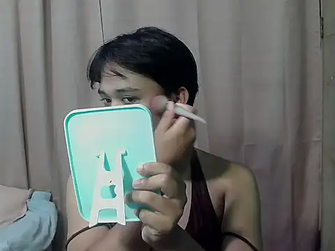 Snapshot of pinaymorena_zeinab chatting on 06-19-26, 09:35 pinaymorena zeinab online show from 06-19-26, 09:35