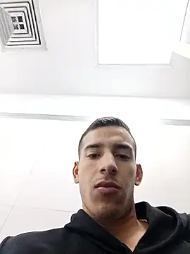 Jose20moro online show from 11-29-25, 03:37