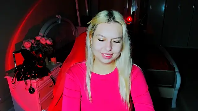 ChloeRicc online show from 10-29-25, 04:26