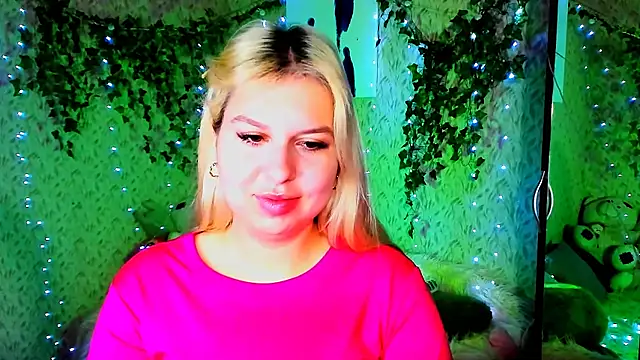 ChloeRicc online show from 11-15-25, 02:02