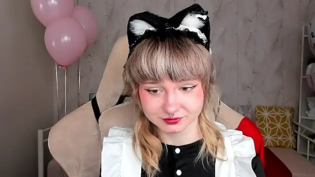 Tori Cutie online show from 04-04-26, 12:09