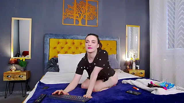 Jessica White  online show from 04-30-26, 04:30