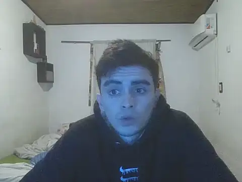Rodrigo99 9 online show from 05-07-26, 05:29