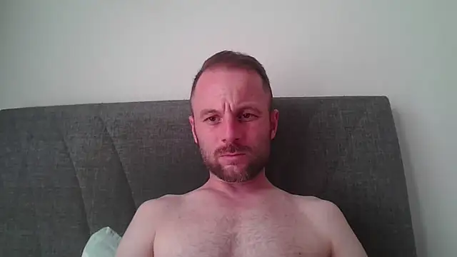 isimsizsikicii online show from 06-11-26, 03:10