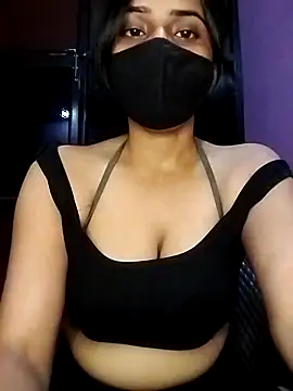 Snapshot of Amisha2 chatting on 10-17-25, 03:25 Amisha2 online show from 10-17-25, 03:25