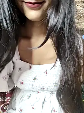 Snapshot of Indian-Aleena chatting on 11-29-25, 08:39 Indian-Aleena online show from 11-29-25, 08:39