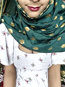 Snapshot of Indian-Aleena chatting on 12-03-25, 09:51 Indian-Aleena online show from 12-03-25, 09:51