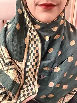 Snapshot of Indian-Aleena chatting on 02-07-26, 05:00 Indian-Aleena online show from 02-07-26, 05:00