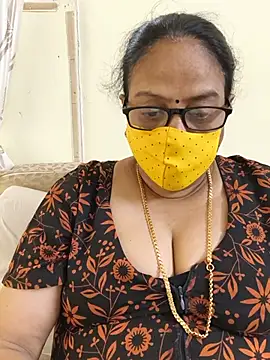 Snapshot of heera-rani chatting on 06-05-26, 09:37 heera-rani online show from 06-05-26, 09:37