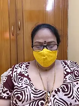 Snapshot of heera-rani chatting on 06-14-26, 06:15 heera-rani online show from 06-14-26, 06:15