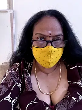 Snapshot of heera-rani chatting on 06-16-26, 04:48 heera-rani online show from 06-16-26, 04:48