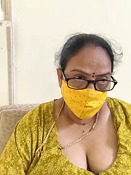 Snapshot of heera-rani chatting on 06-17-26, 07:55 heera-rani online show from 06-17-26, 07:55