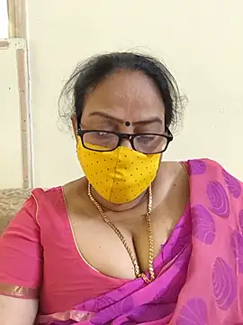 Snapshot of heera-rani chatting on 07-06-26, 06:21 heera-rani online show from 07-06-26, 06:21