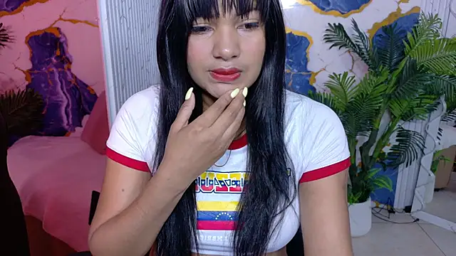 Snapshot of Lexy_tay chatting on 06-17-26, 12:07 Lexy tay online show from 06-17-26, 12:07